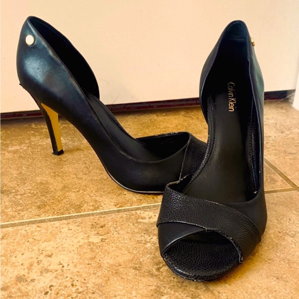 Calvin Klein Black Leather Pumps